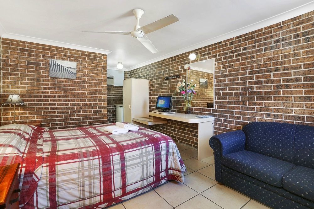 Buccaneer Motel Entrance Bagian luar foto
