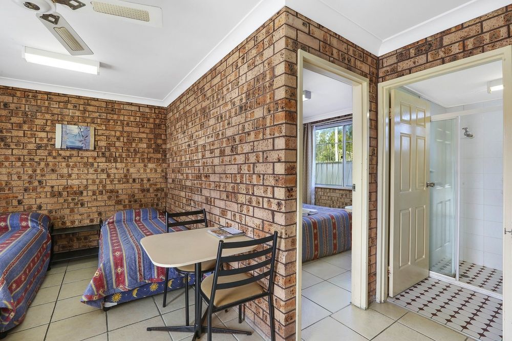 Buccaneer Motel Entrance Bagian luar foto